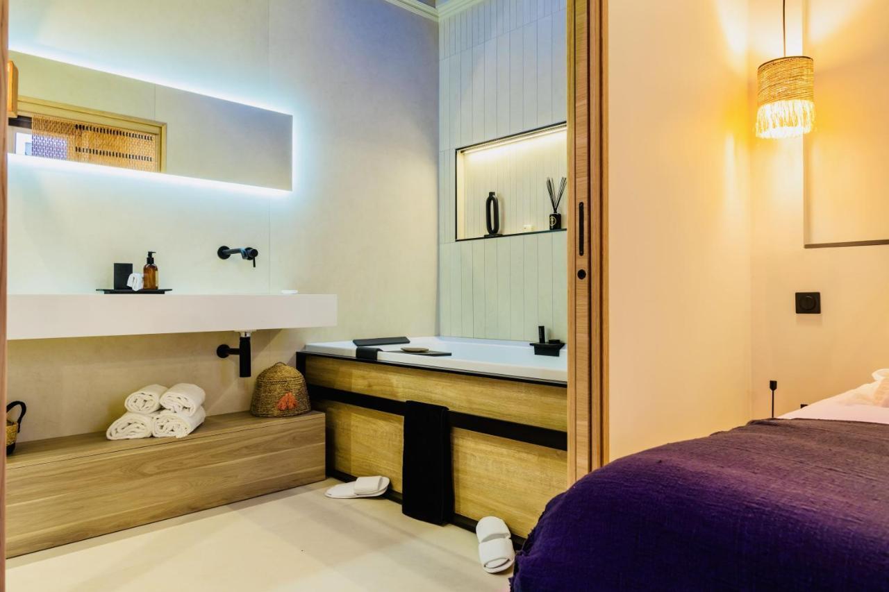 Host Inn Le Lumiere Spa & Cinema Lyon Luaran gambar