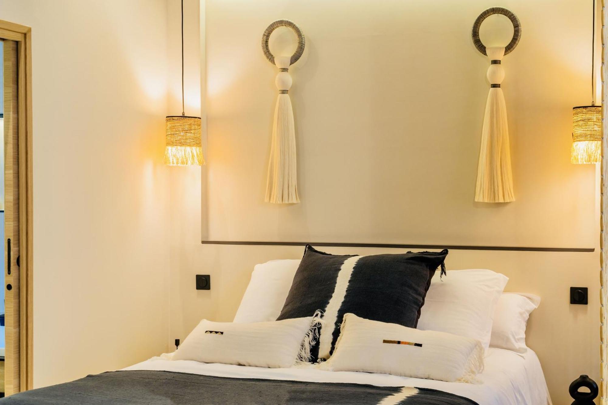Host Inn Le Lumiere Spa & Cinema Lyon Bilik gambar